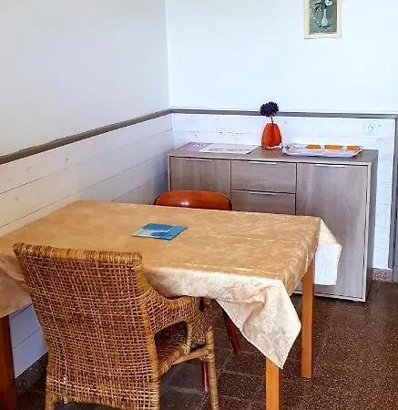 Maison D'hote La Rotonde Des Granes Guest house
