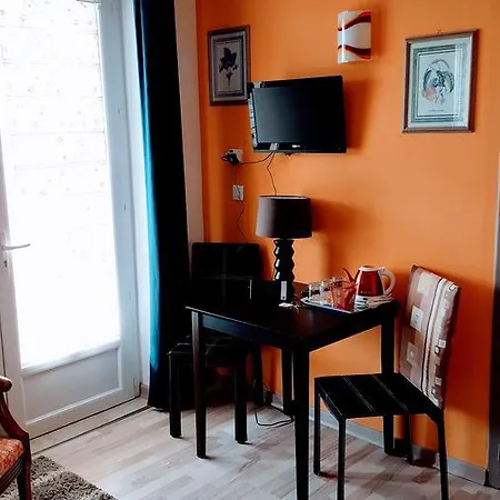Maison D'hote La Rotonde Des Granes *