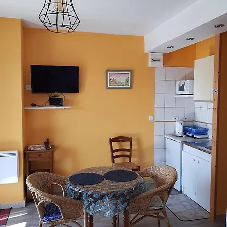 Maison D'hote La Rotonde Des Granes Guest house